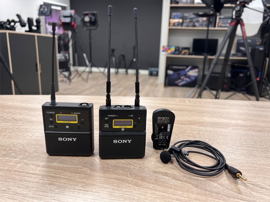 Rent a Sony UWP-D21 Wireless Lavalier Microphone System - SMAD-P5 Kit, Best  Prices